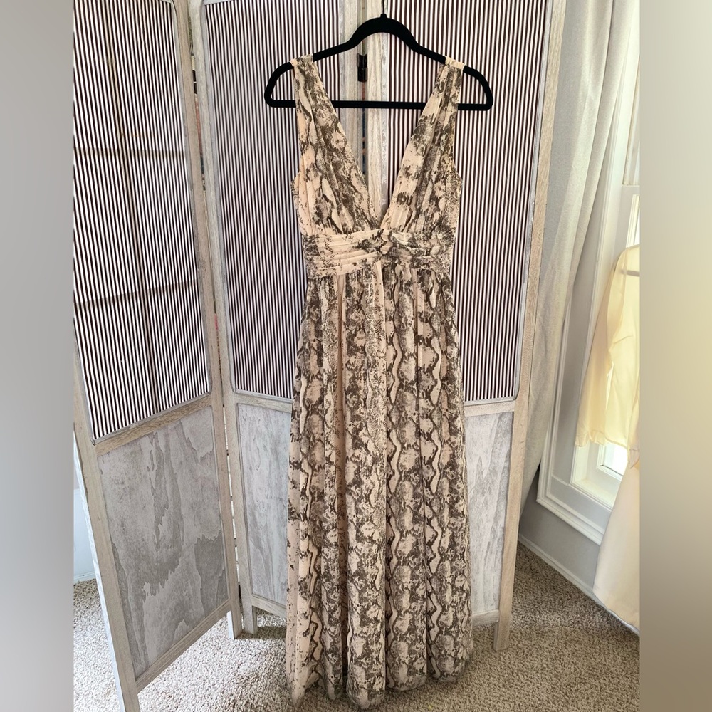 PERFECT WEDDING GUEST MAXI DRESS